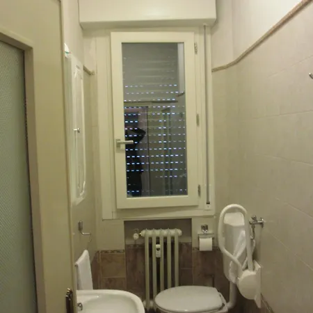 Alojamento de Acomodação e Pequeno-almoço Mariarosa -