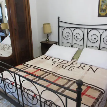 Frühstückspension Mariarosa - Modena