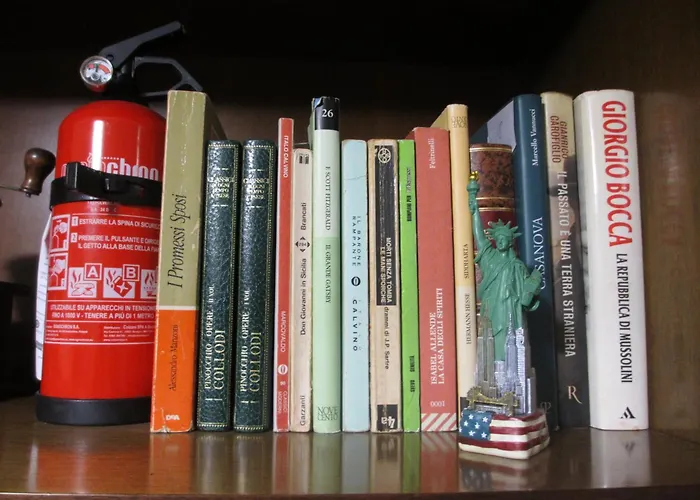 Mariarosa - * מודנה